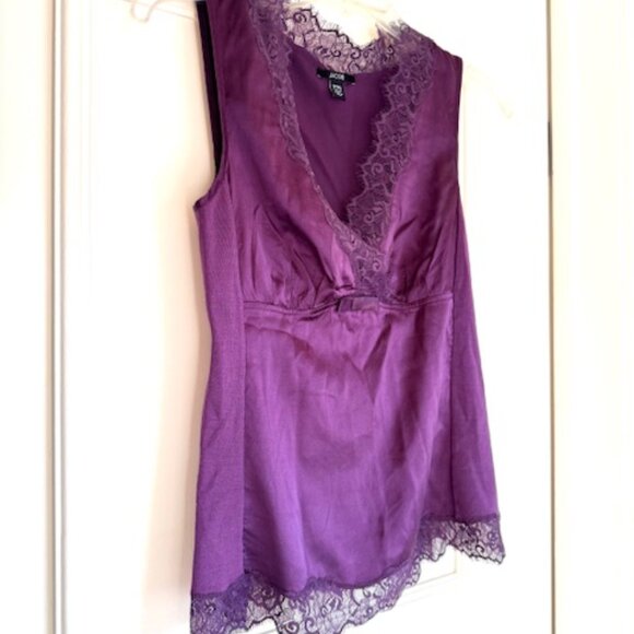 Satin sleeveless with lace - Picture 3 of 5